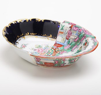 �������